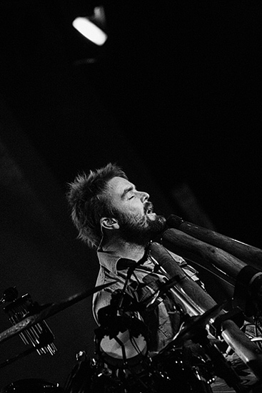 Xavier Rudd at Paradise Rock Club, January 30, 2008. Photo by Joshua Bean.