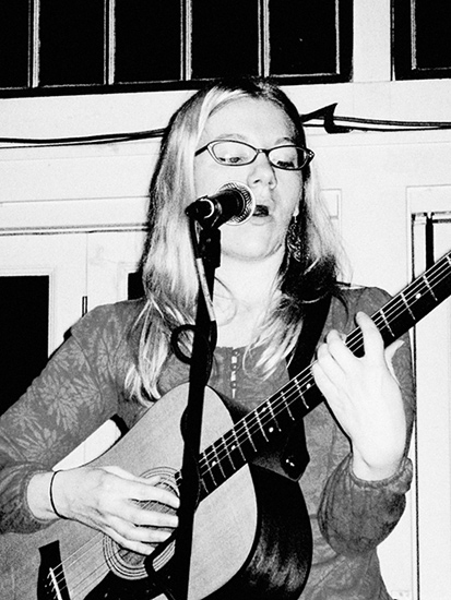 Crystin Byrd at Mississippi Pizza, March 1, 2008. Photo by Ellen Lodine.