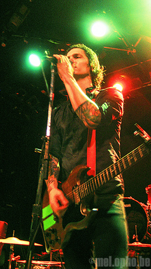 Wild Light at Bowery Ballroom, March 8, 2008. Photo by Anna Gillespie.
