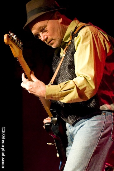 Marshall Crenshaw at The Center for Arts in Natick, March 1, 2008. Photo by Ed Rudman.