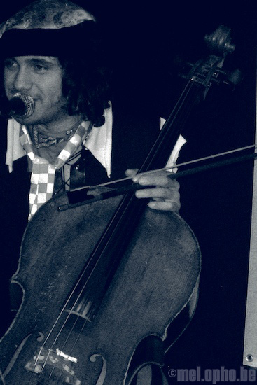 Rushad Eggleston and Tornado Rider at Club Passim, March 14, 2008. Photo by Jenny Rushlow.