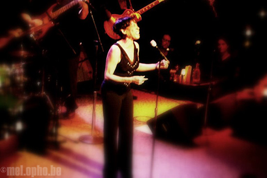 Bettye LaVette at Dmitriou's Jazz Alley, March 19, 2008. Photo by Nicole Kristek.