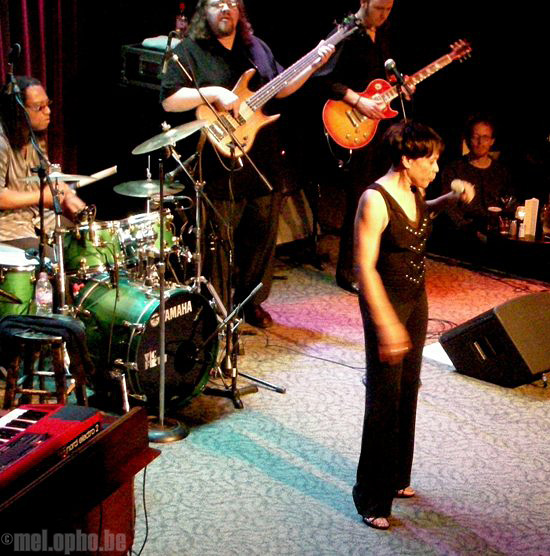 Bettye LaVette at Dmitriou's Jazz Alley, March 19, 2008. Photo by Nicole Kristek.