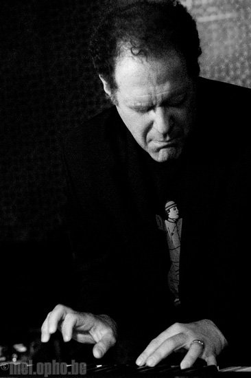 Lee Feldman at Union Hall, March 21, 2008. Photo by Ed Rudman.