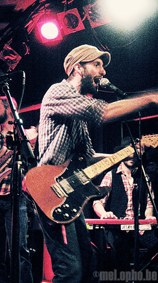 Jason Anderson at The Knitting Factory, March 21, 2008. Photo by Anna Gillespie.