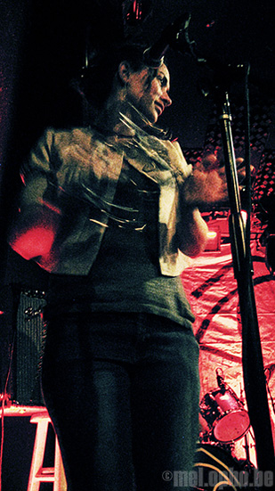 Jason Anderson at The Knitting Factory, March 21, 2008. Photo by Anna Gillespie.