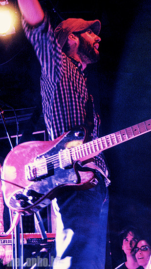 Jason Anderson at The Knitting Factory, March 21, 2008. Photo by Anna Gillespie.