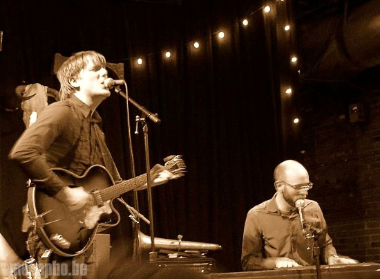 Curtains For You at Tractor Tavern, March 27, 2008. Photo by Stephanie Guerrero.