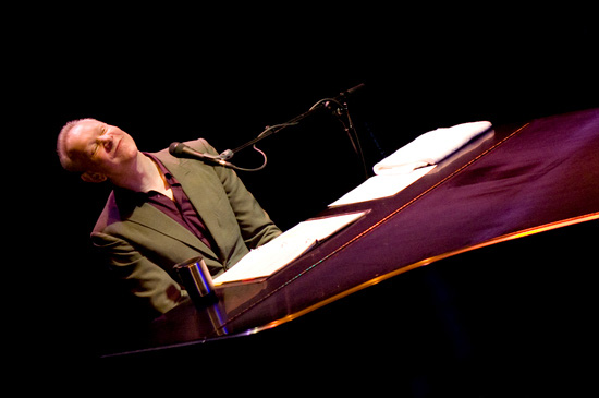Joe Jackson at Calvin Theatre, April 5, 2008. Photo by Ed Rudman.