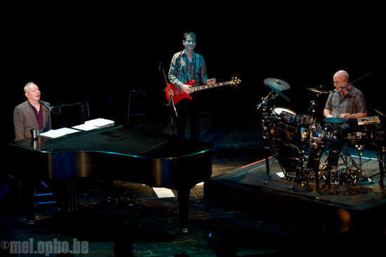 Joe Jackson at Calvin Theatre, April 5, 2008. Photo by Ed Rudman.
