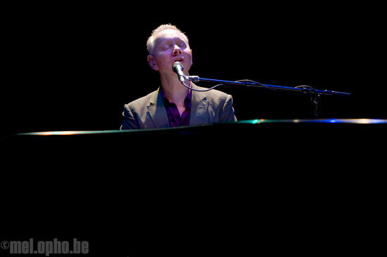 Joe Jackson at Calvin Theatre, April 5, 2008. Photo by Ed Rudman.