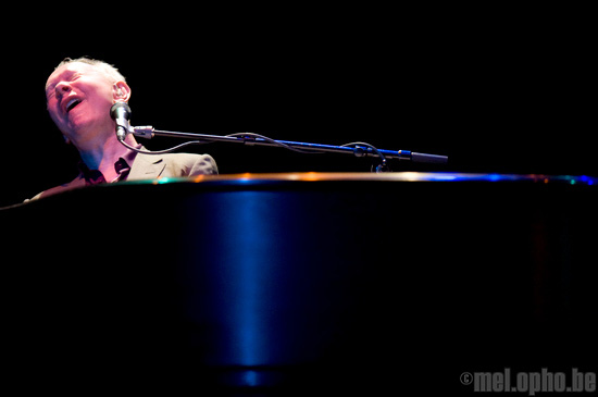 Joe Jackson at Calvin Theatre, April 5, 2008. Photo by Ed Rudman.