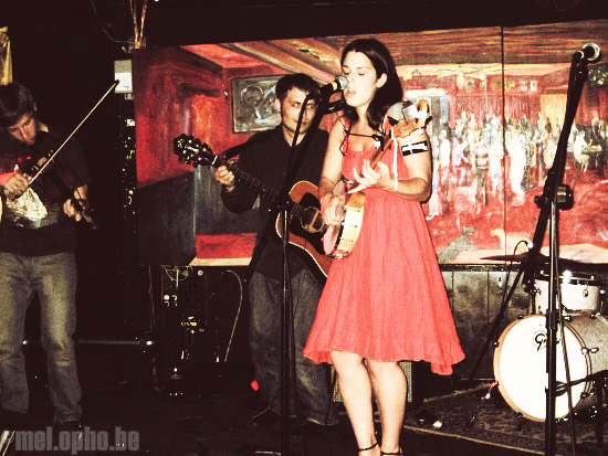 Junior League at Sunset Tavern, April 14, 2008. Photo by Marion Clinton.