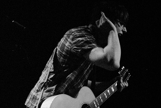 Colin Meloy at Brooklyn Music Hall, April 16, 2008. Photo by Anna Gillespie.
