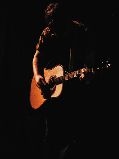 Colin Meloy at Brooklyn Music Hall, April 16, 2008. Photo by Anna Gillespie.