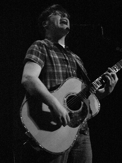 Colin Meloy at Brooklyn Music Hall, April 16, 2008. Photo by Anna Gillespie.