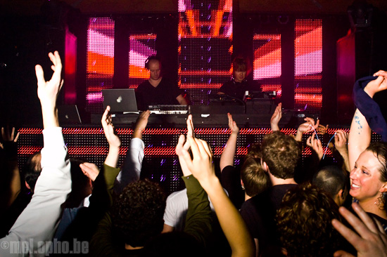 Sasha & Digweed at Showbox SoDo, April 22, 2008. Photo by Tighe McGillivray.