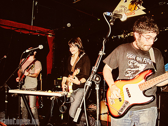 We Versus the Shark at Middle East Downstairs, May 17, 2008. Photo by Jenny Rushlow.