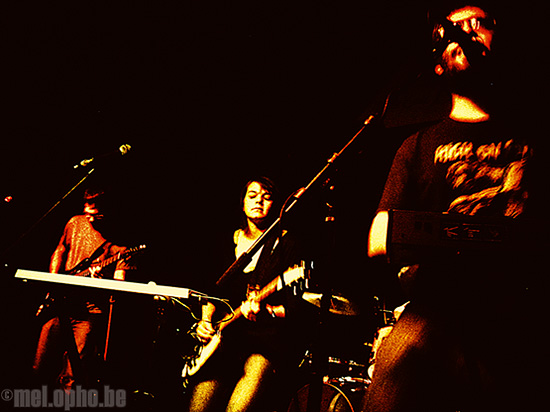 We Versus the Shark at Middle East Downstairs, May 17, 2008. Photo by Jenny Rushlow.