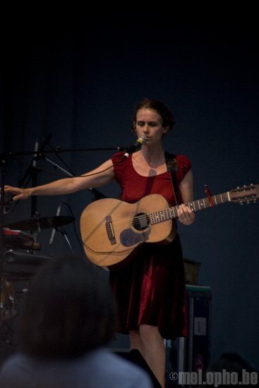 Juana Molina at Prospect Park, July 9, 2008. Photo by Ari Sommer.