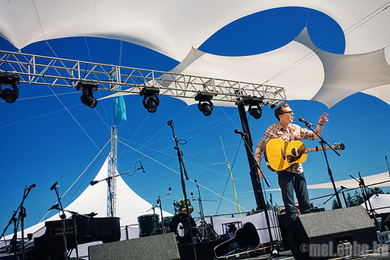 Justin Townes Earle at Pendarvis Farm, August 3, 2008. Photo by Joshua Bean and Raul Moreno.