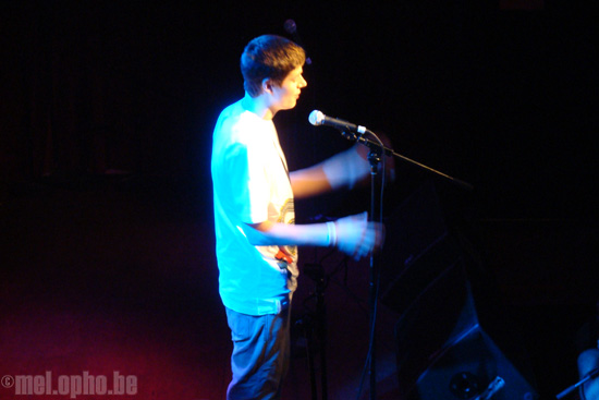 Adult vs. Youth: Seattle Slam vs. Youth Speaks Seattle at Neumos, August 20, 2008. Photo by Anne Kreider.