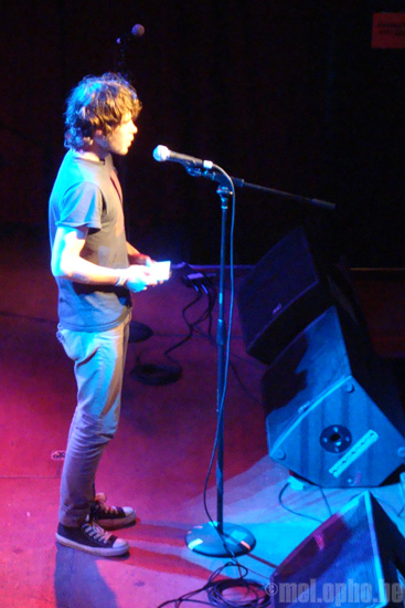 Adult vs. Youth: Seattle Slam vs. Youth Speaks Seattle at Neumos, August 20, 2008. Photo by Anne Kreider.