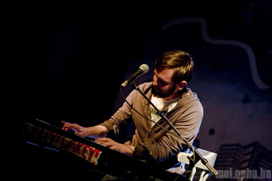 Wakey!Wakey! at T.T. the Bear's Place, August 26, 2008. Photo by Ari Sommer and Joshua Bean.