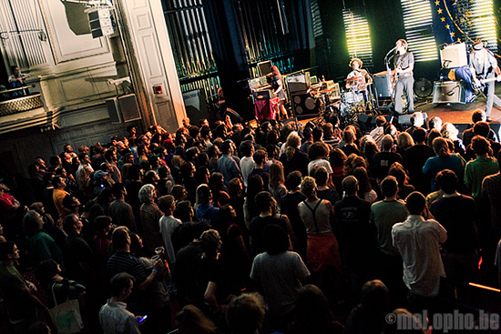 The Dandy Warhols at Wilbur Theatre, September 16, 2008. Photo by Ari Sommer and Joshua Bean.