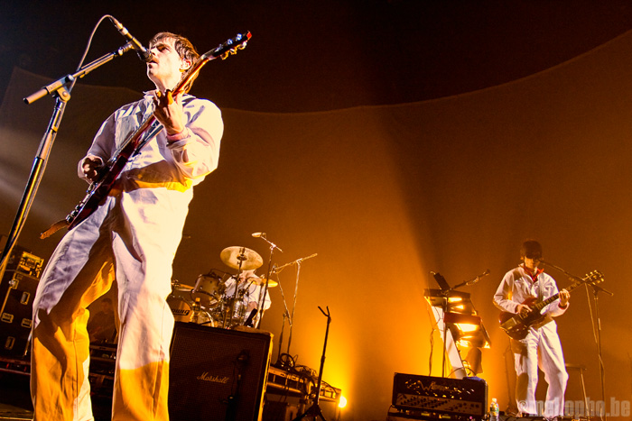 Weezer at Tsongas Arena, September 23, 2008. Photo by Joshua Bean.