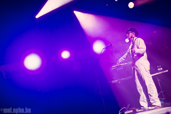 Weezer at Tsongas Arena, September 23, 2008. Photo by Joshua Bean.