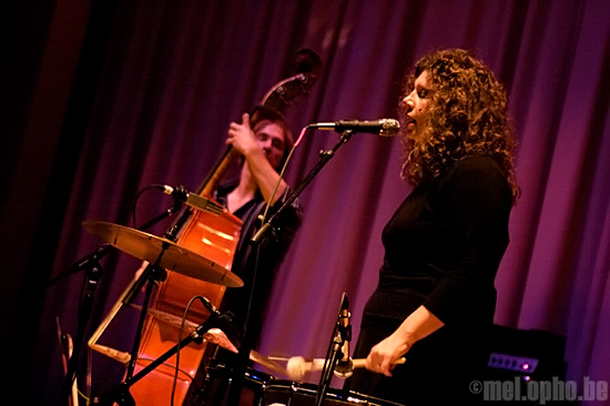 Low at Museum of Fine Arts, September 24, 2008. Photo by Beth Freeman Doreian.