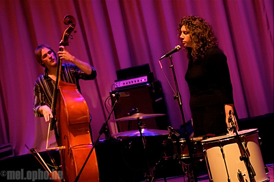 Low at Museum of Fine Arts, September 24, 2008. Photo by Beth Freeman Doreian.
