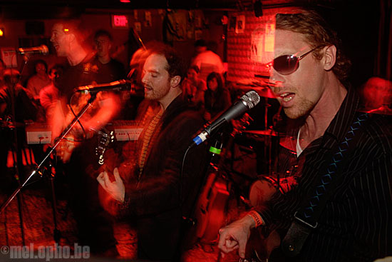 Mike Viola and the Major Labels at Lizard Lounge, September 27, 2008. Photo by Mike D.