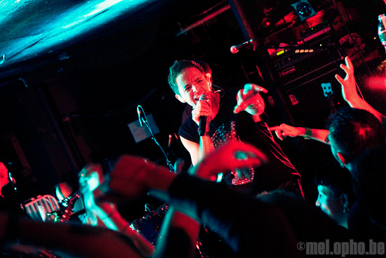 Pendulum at Middle East Downstairs, October 1, 2008. Photo by Ari Sommer.