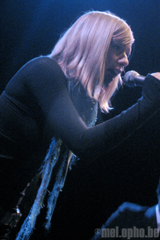 Sharon Little at Bowery Ballroom, November 3, 2008. Photo by Anna Gillespie.