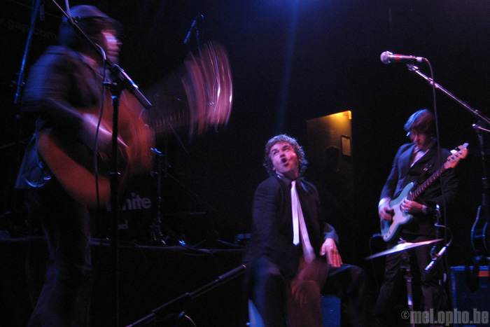 Sharon Little at Bowery Ballroom, November 3, 2008. Photo by Anna Gillespie.