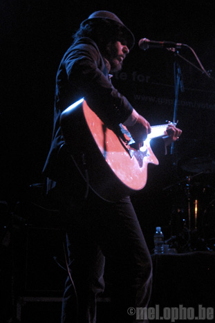 Sharon Little at Bowery Ballroom, November 3, 2008. Photo by Anna Gillespie.