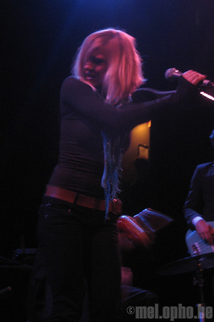 Sharon Little at Bowery Ballroom, November 3, 2008. Photo by Anna Gillespie.