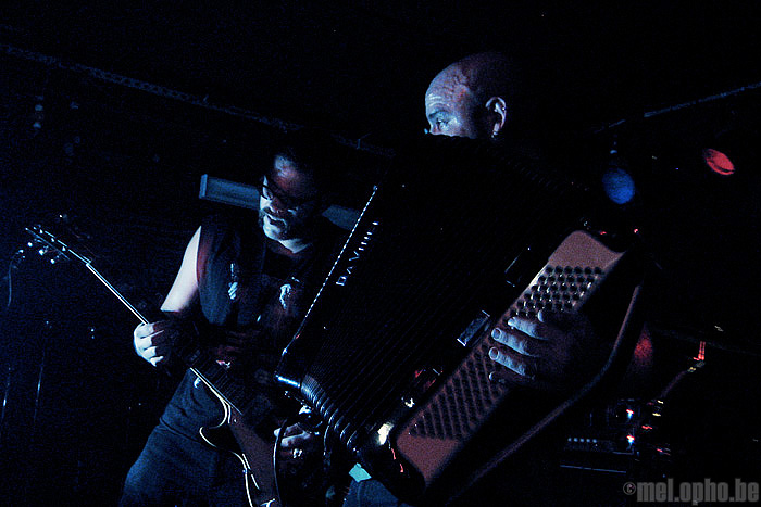 The Giraffes at Mercury Lounge, November 15, 2008. Photo by Anna Gillespie.