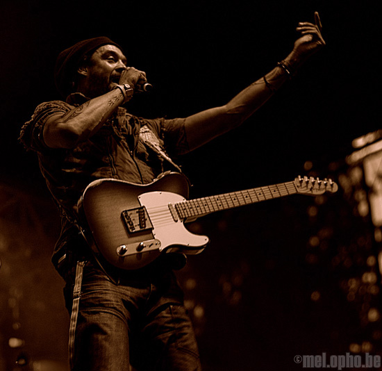 melophobe looks back: favorite concert photos from our first year!.
