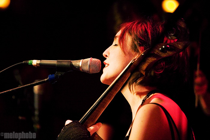 Goli at Lizard Lounge, January 23, 2009. Photo by Ari Sommer.