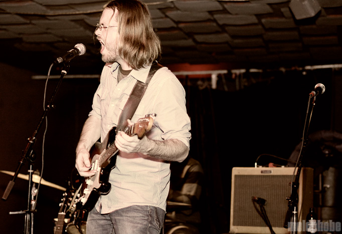 Adam and Dave's Bloodline at M Room, February 3, 2009. Photo by Katie Riggan.