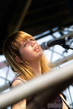 Vivian Girls at Waterloo Park, March 21, 2009. Photo by Ari Sommer.