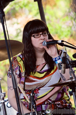 Vivian Girls at Waterloo Park, March 21, 2009. Photo by Ari Sommer.