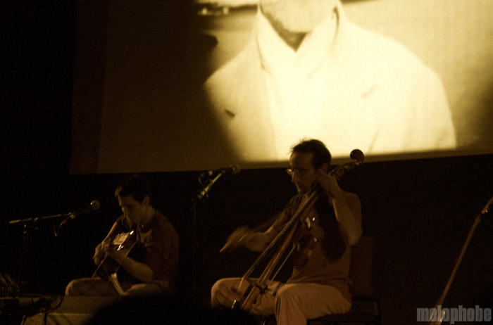 The Books at Miller Theater at Columbia University, April 9, 2009. Photo by Kaylin Rostron.