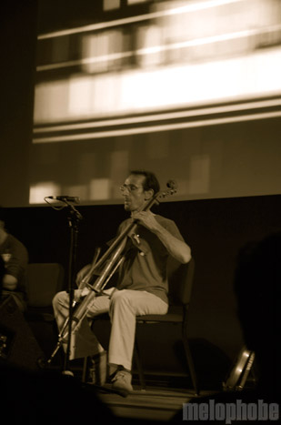 The Books at Miller Theater at Columbia University, April 9, 2009. Photo by Kaylin Rostron.