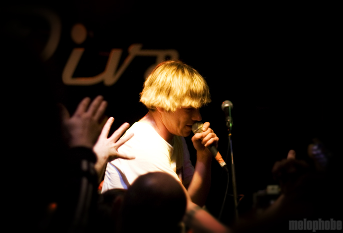 Cage the Elephant at High Dive, April 11, 2009. Photo by Nicole Kristek.