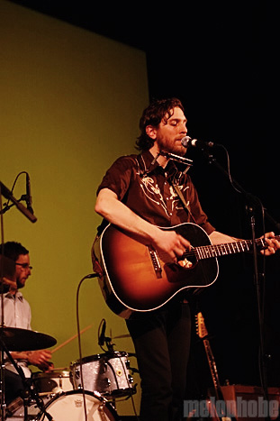Great Lake Swimmers at Brattle Theatre, April 18, 2009. Photo by Ian Doreian.