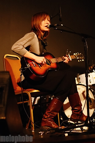 Great Lake Swimmers at Brattle Theatre, April 18, 2009. Photo by Ian Doreian.